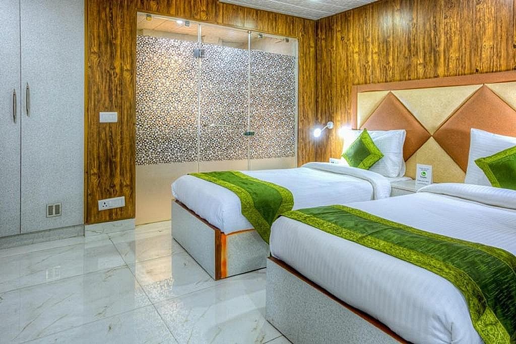 Glory Villa Deluxe Room 6