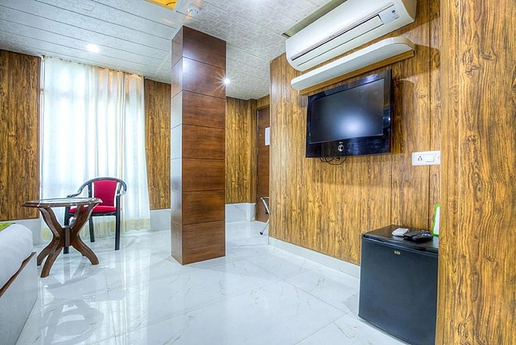 Glory Villa Deluxe Room 2