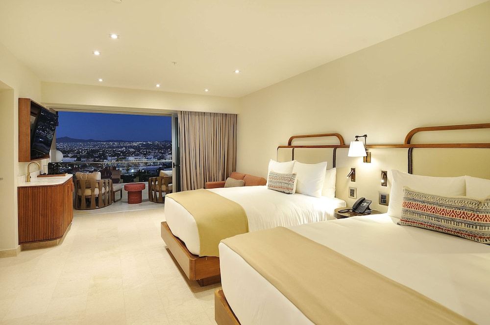 Room, 2 Queen Beds, Hot Tub (Infinity, Sunset View)