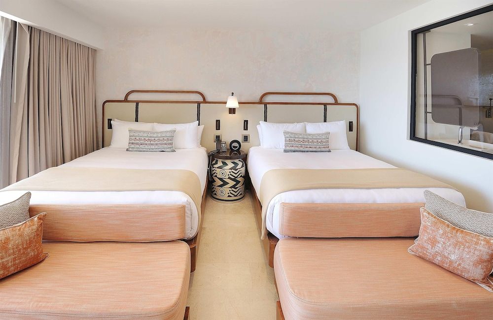 Room, 2 Queen Beds, Hot Tub (Infinity, Sunset View)