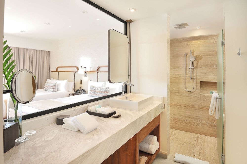 Room, 2 Queen Beds (Infinity, Sunset View)