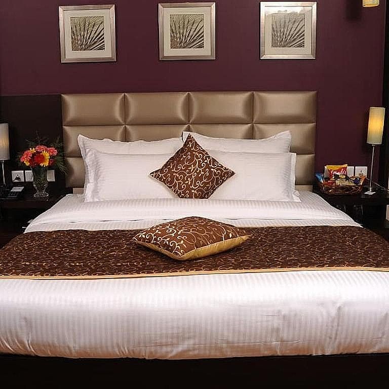 Hotel Phoenix Deluxe AC 5