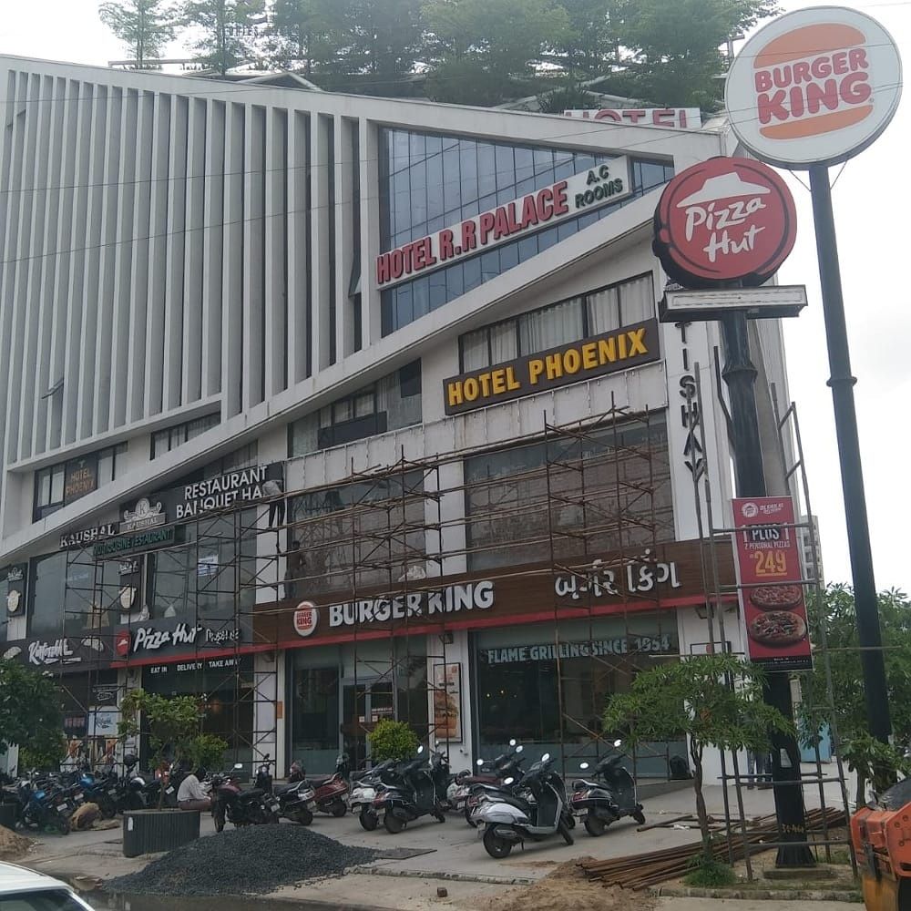undefined Hotel Phoenix 8