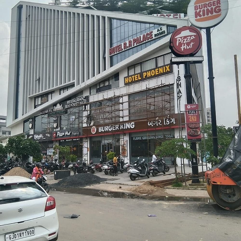 undefined Hotel Phoenix 10
