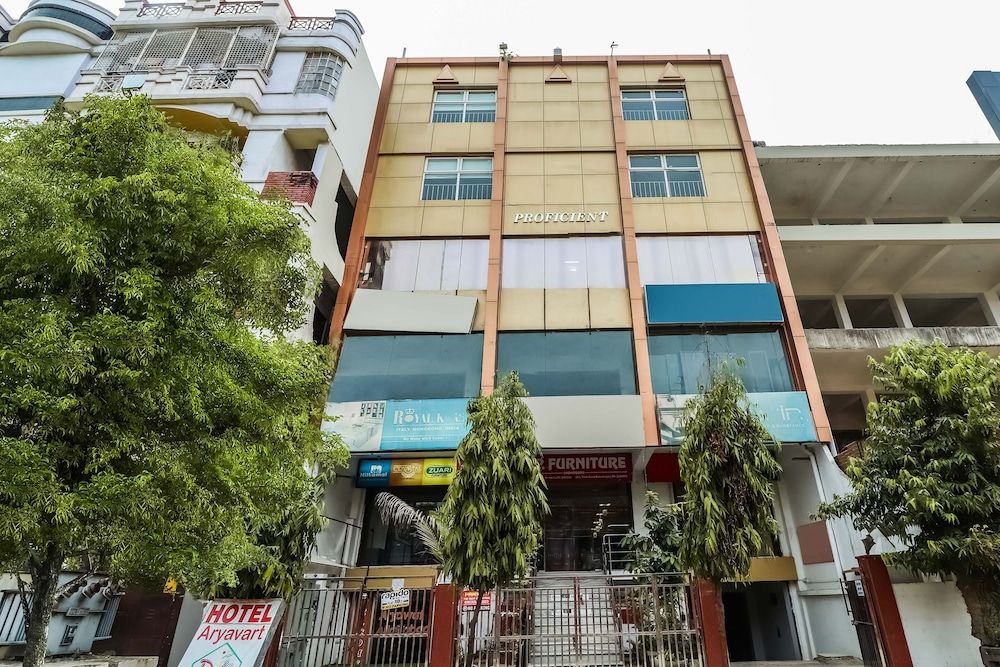 undefined Capital O 49024 Aryavart Hotel