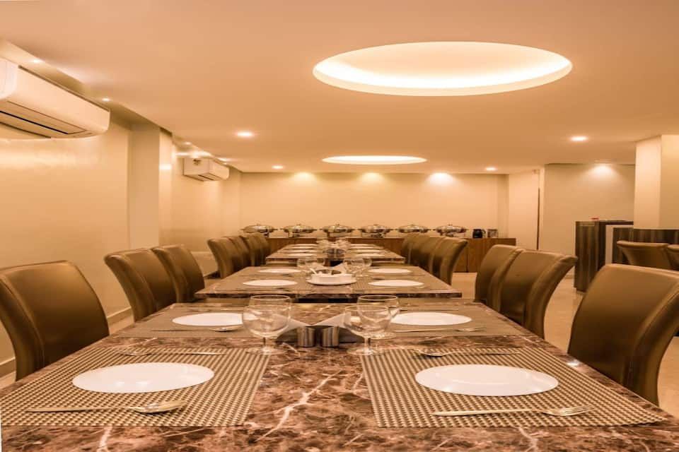 Food & Dining