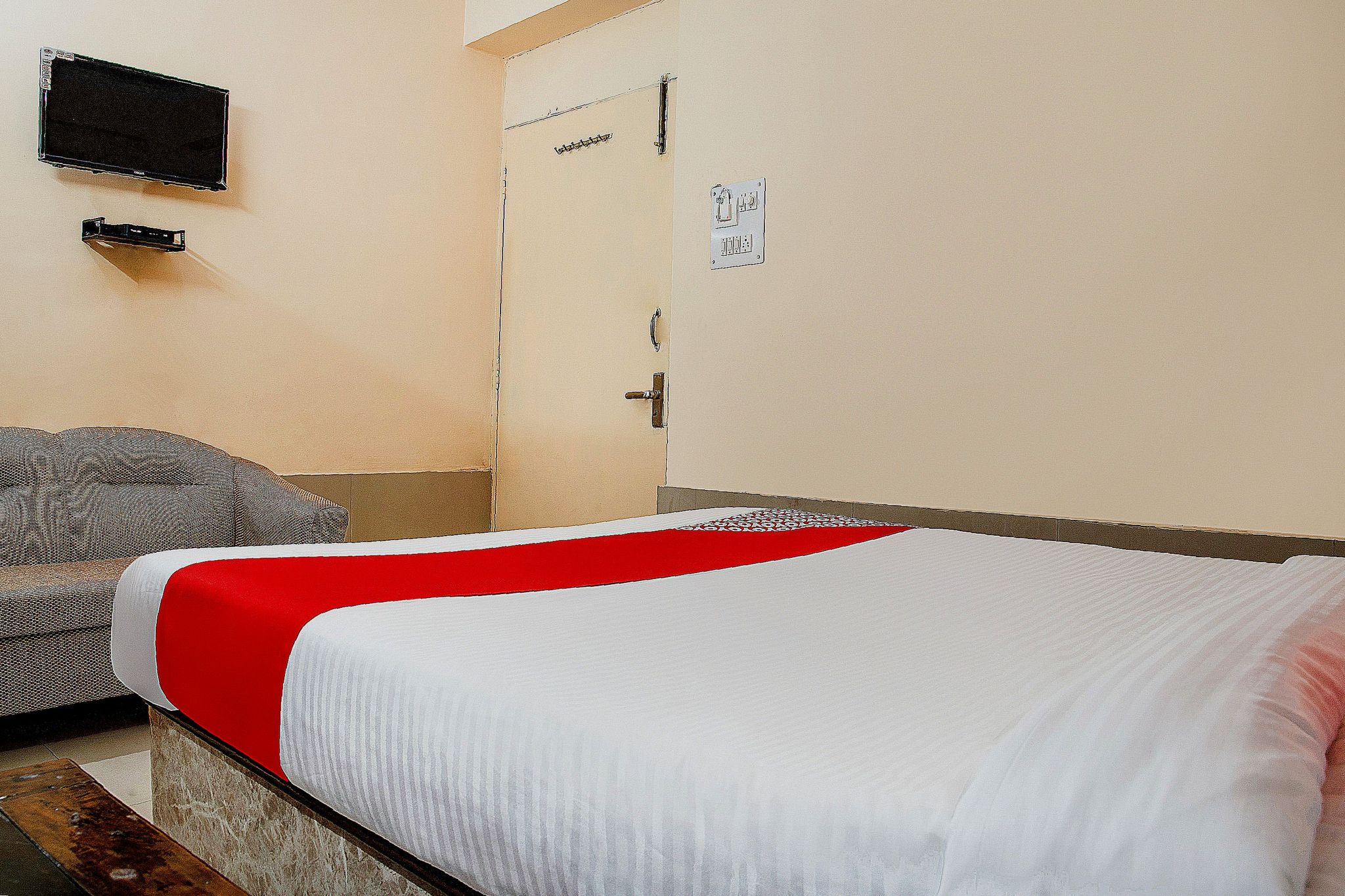 Hotel O Sakthi Grand Classic 6