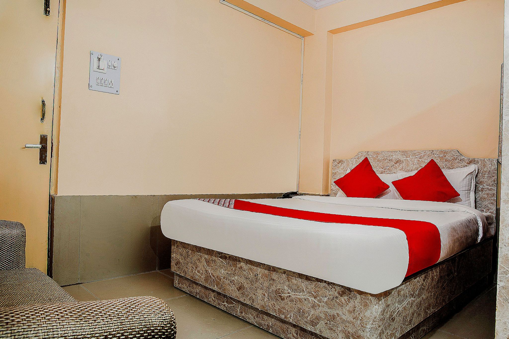 Hotel O Sakthi Grand Classic 7