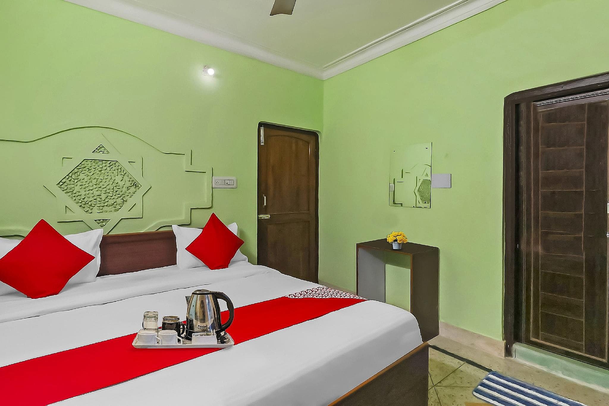 Hotel O Sai Heritage Classic Room 2