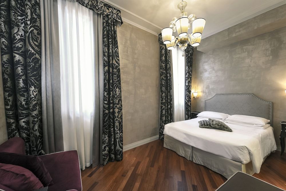 Superior Double Room (with extra bed)