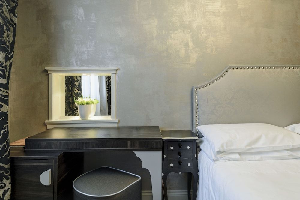 Hotel Campiello Classic Double or Twin Room 22