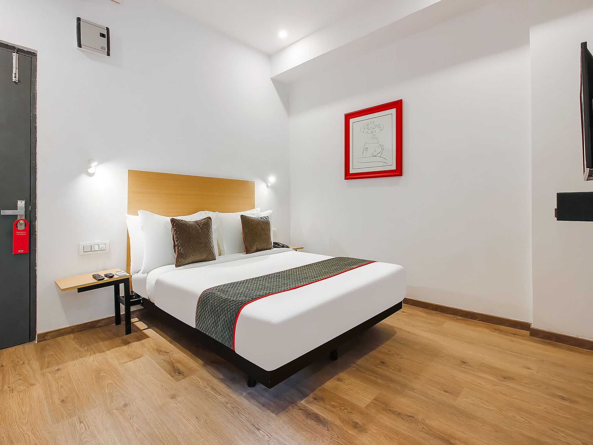 "Super OYO TOWNHOUSE NEAR ESI HOSPITAL, SR NAGAR" Classic Room 9