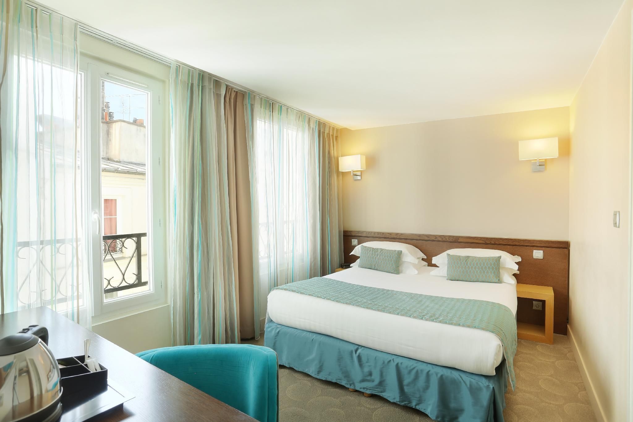 Le Grand Hotel de Normandie Double Room 2