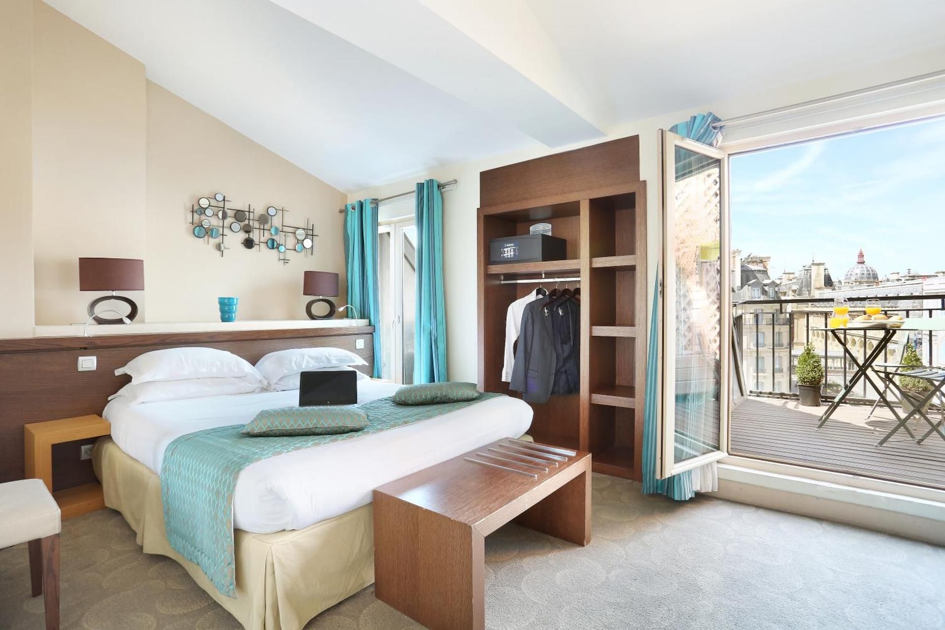 Superior Double Room with Balcony