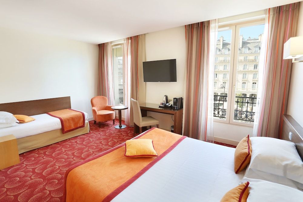 undefined Le Grand Hotel de Normandie 10