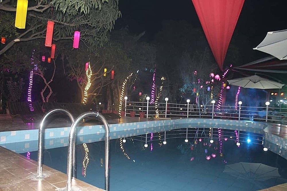 Pool
