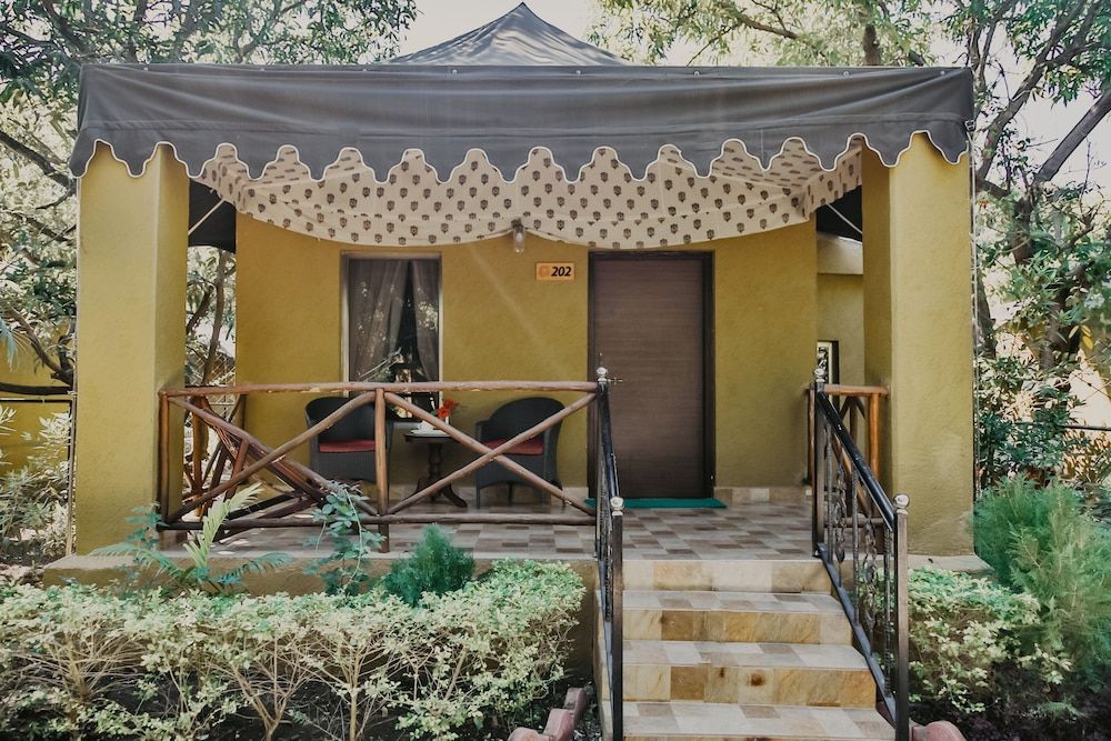 undefined Gir Lion Safari Camp 7