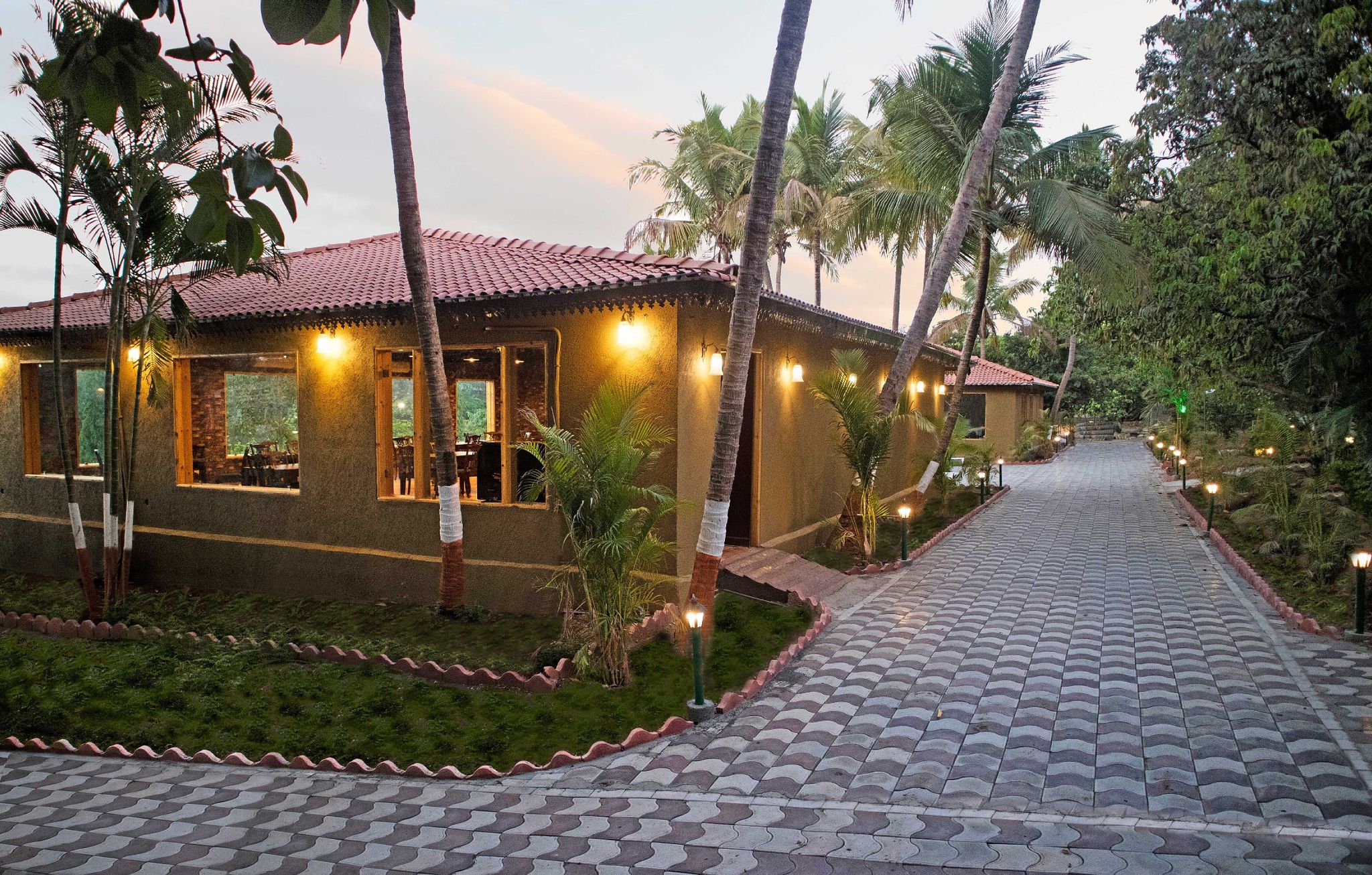 undefined Gir Lion Safari Camp