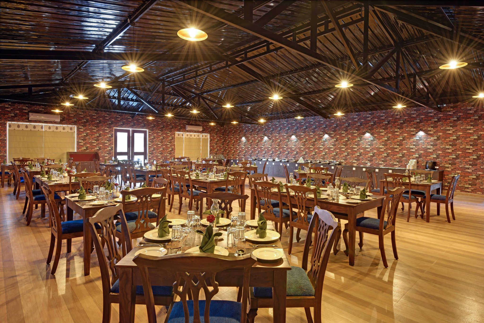 Food & Dining