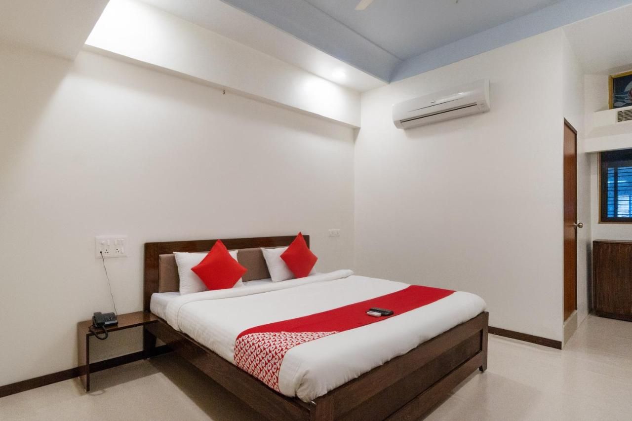 Hotel O Shivam Classic Room