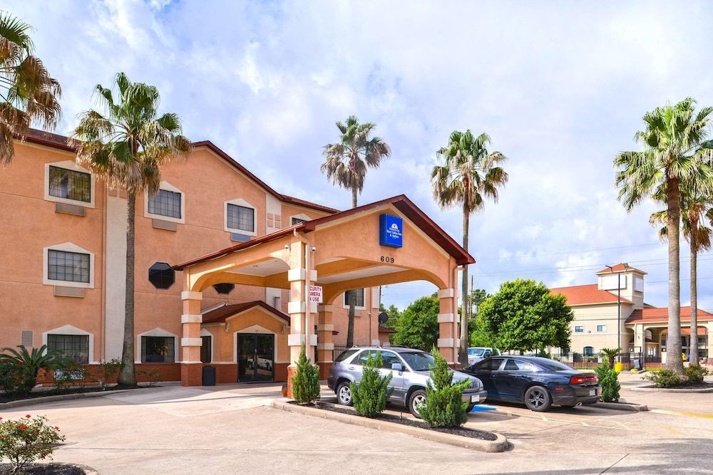 undefined Americas Best Value Inn Houston at FM 1960 & I-45 3