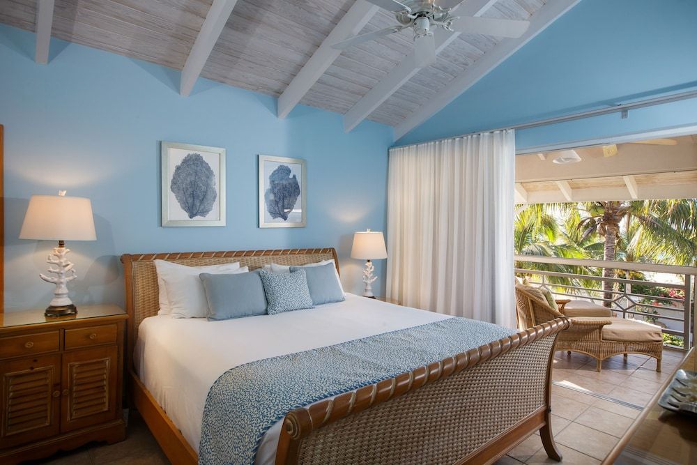 Deluxe Suite, 2 Bedrooms, Partial Ocean View