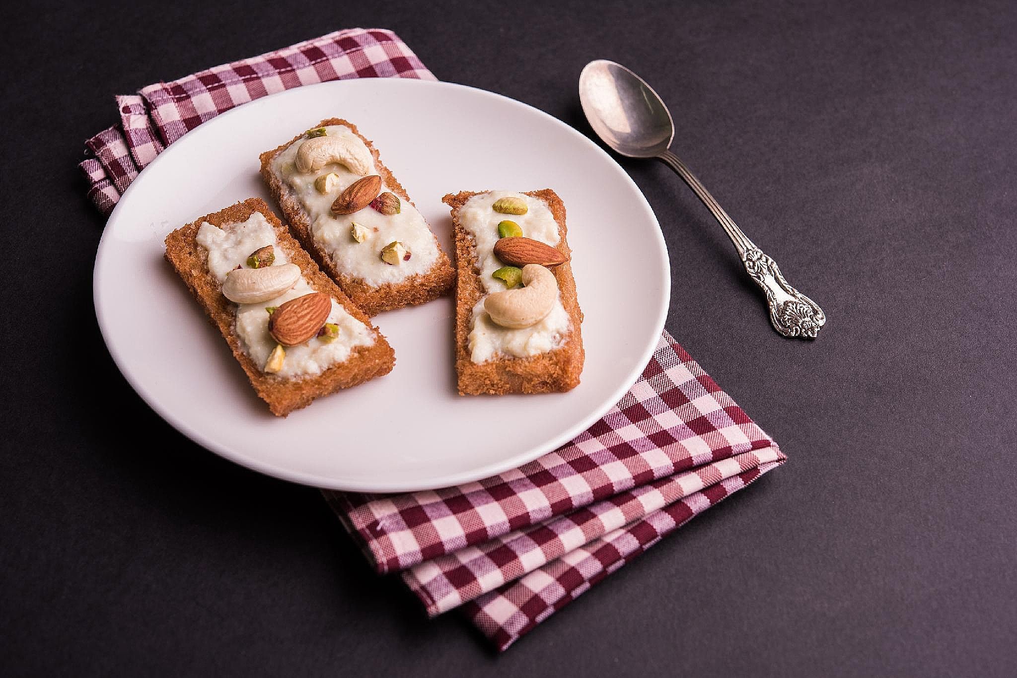 undefined OYO 4025 Hotel Meredian Orchid 5