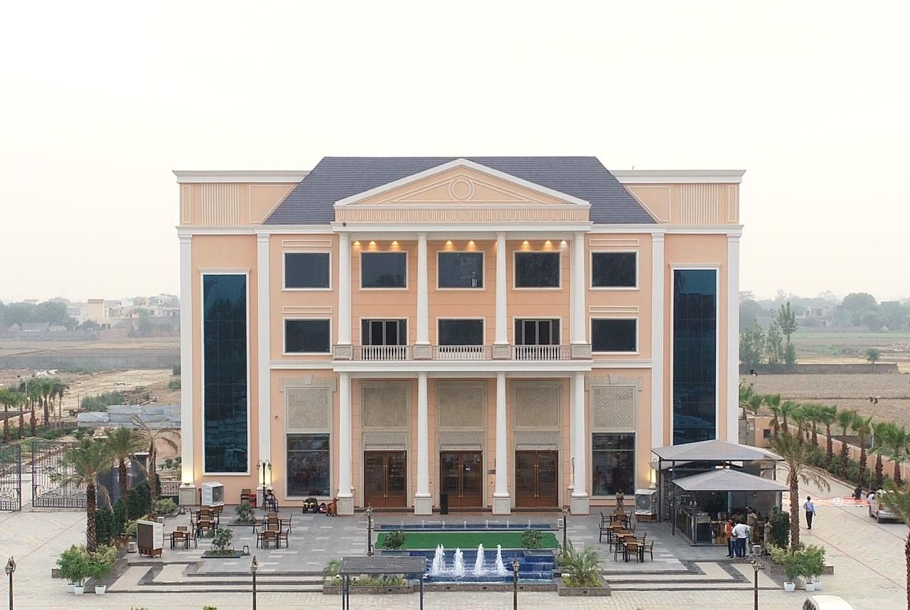 Hotel Exterior