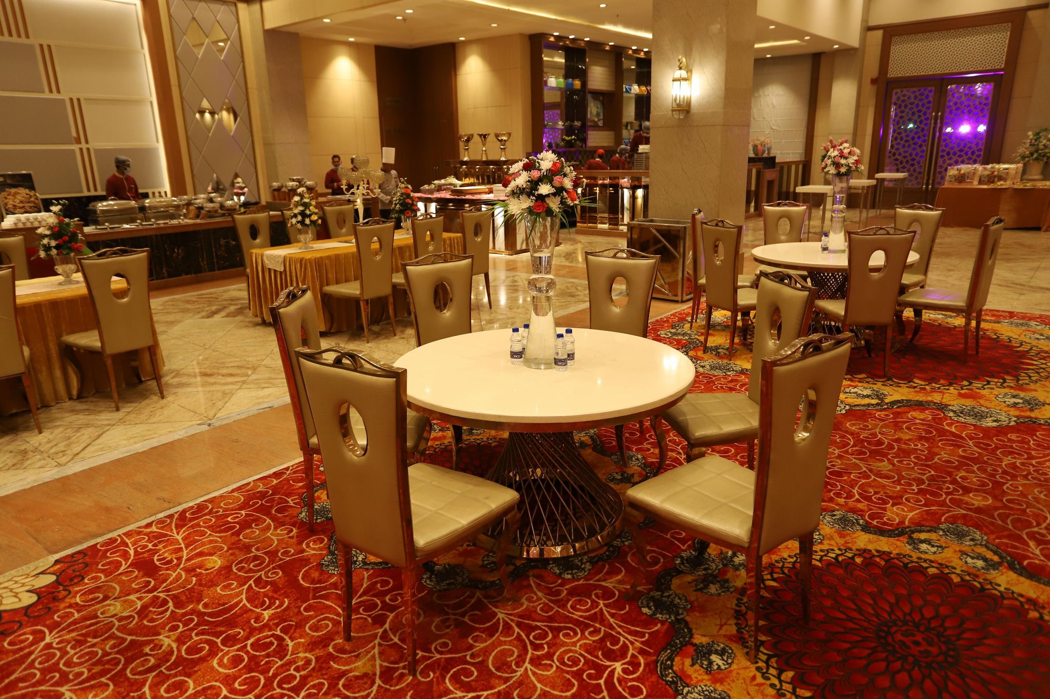 Food & Dining