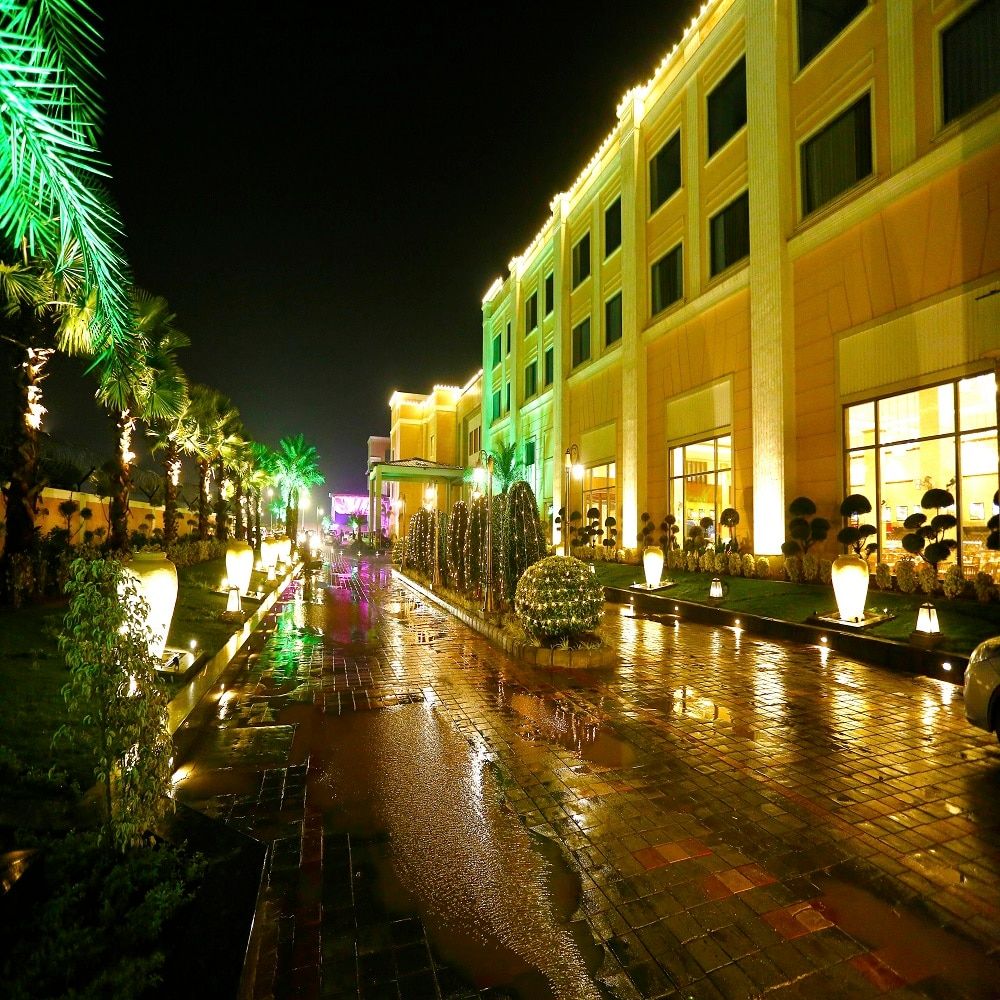 Hotel Exterior