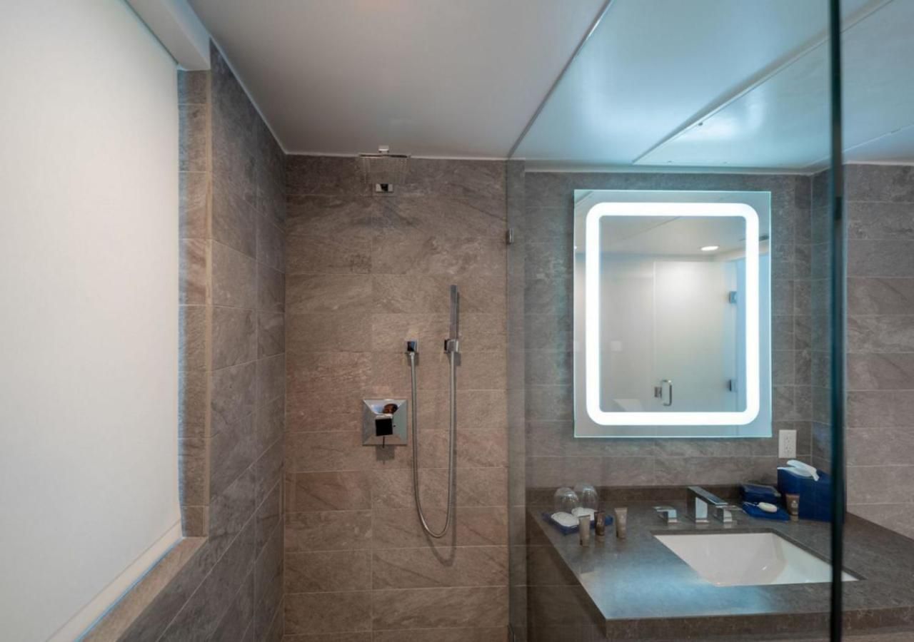 2-Story Bungalow with Accessible Bathtub