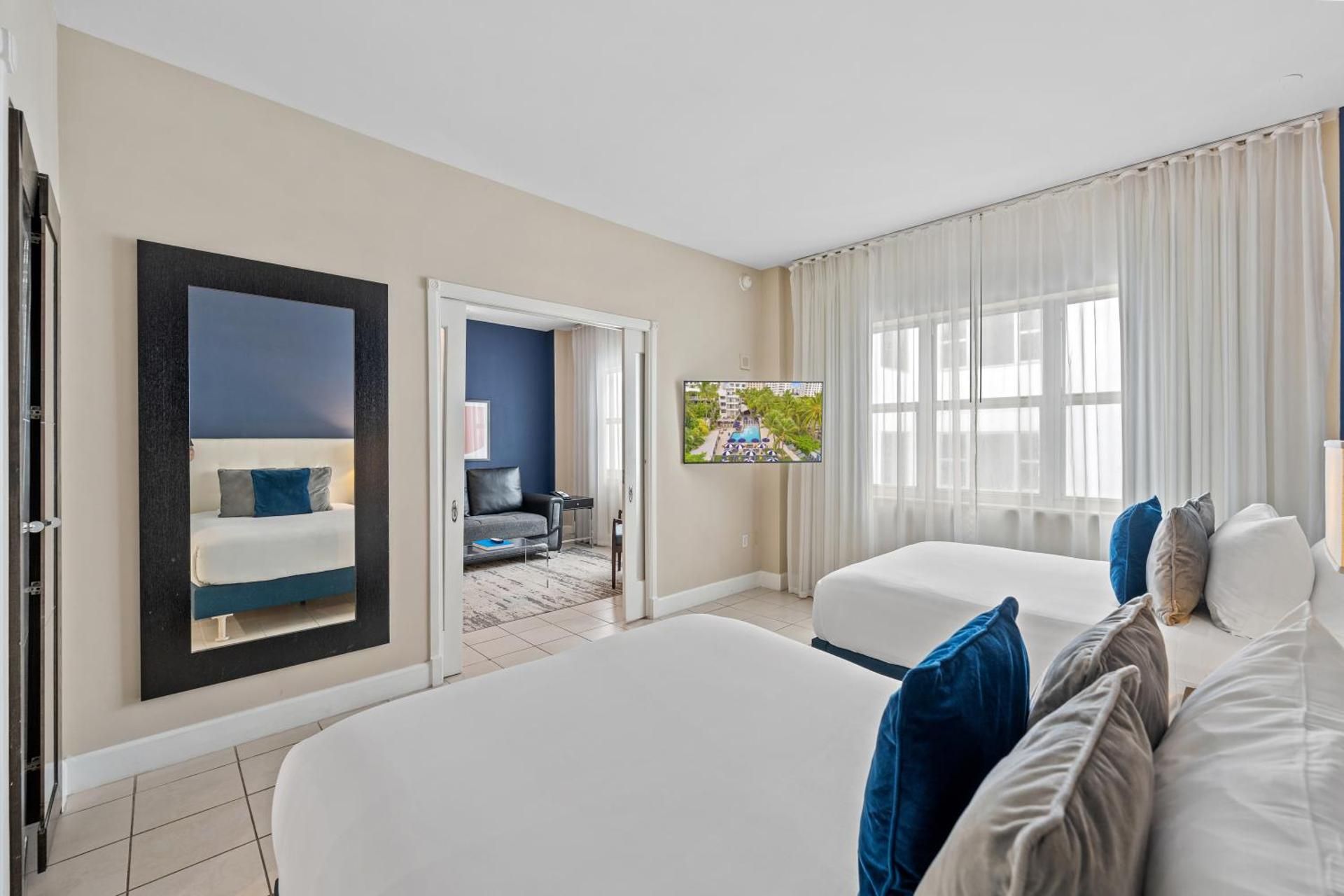 Double Suite