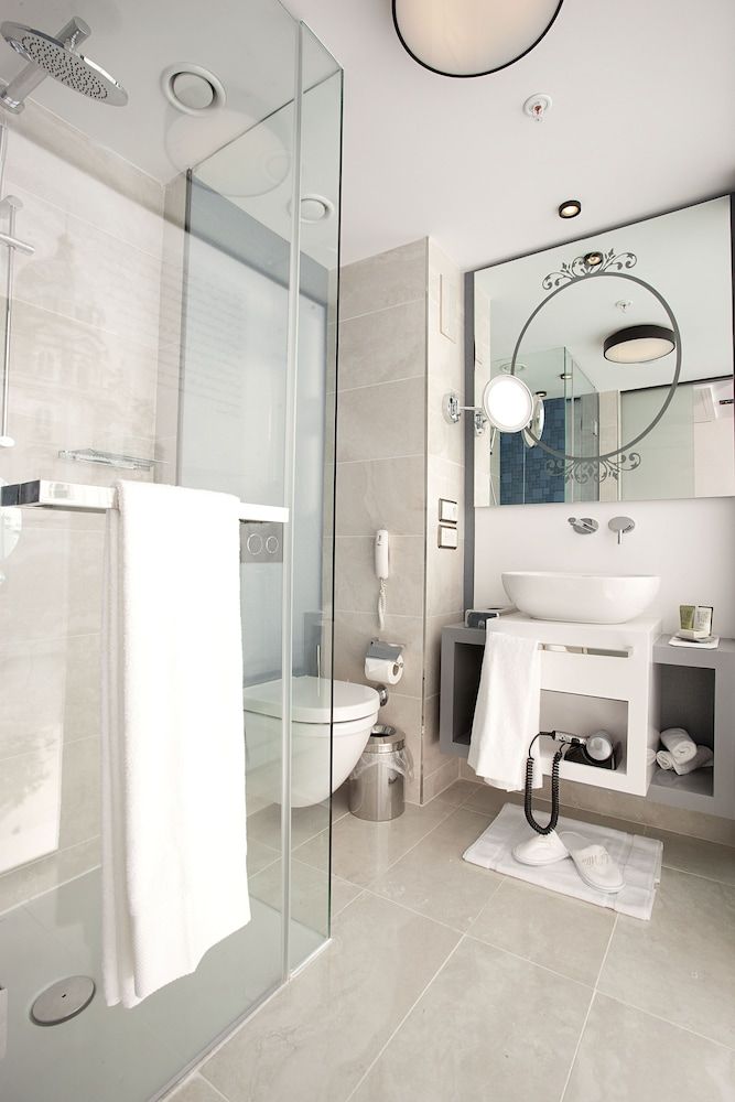 Hotel La Villa Standard Room 5