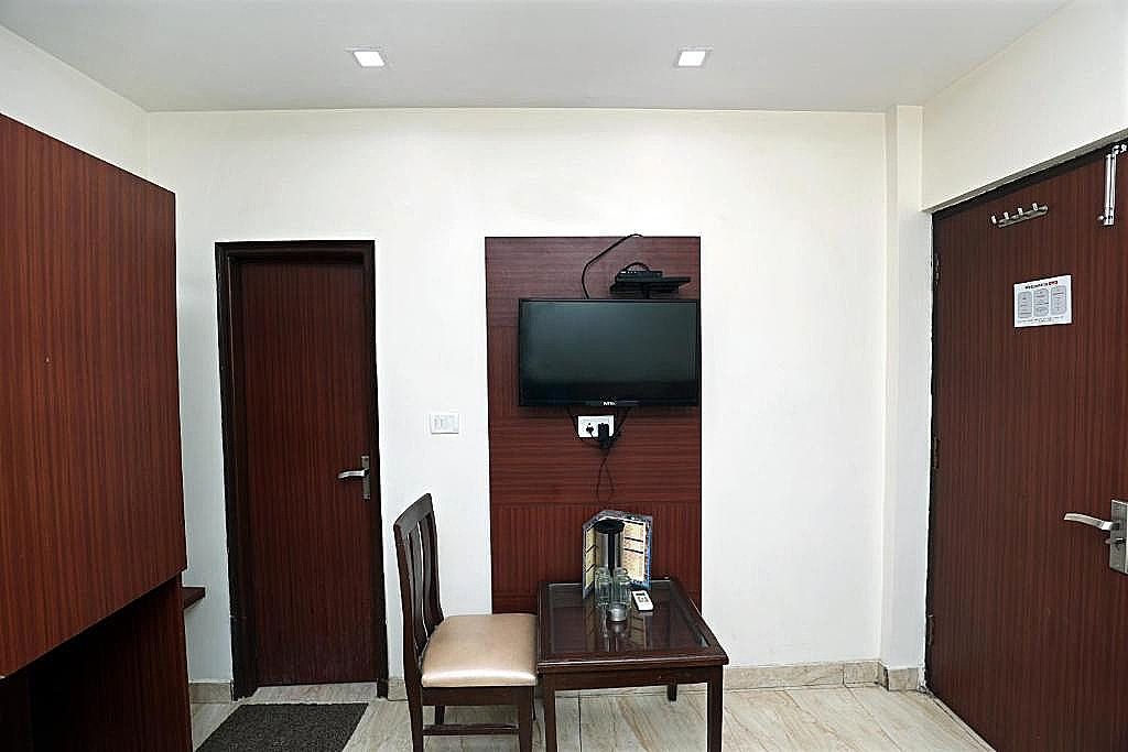 Hotel Toto International Deluxe AC Room 9