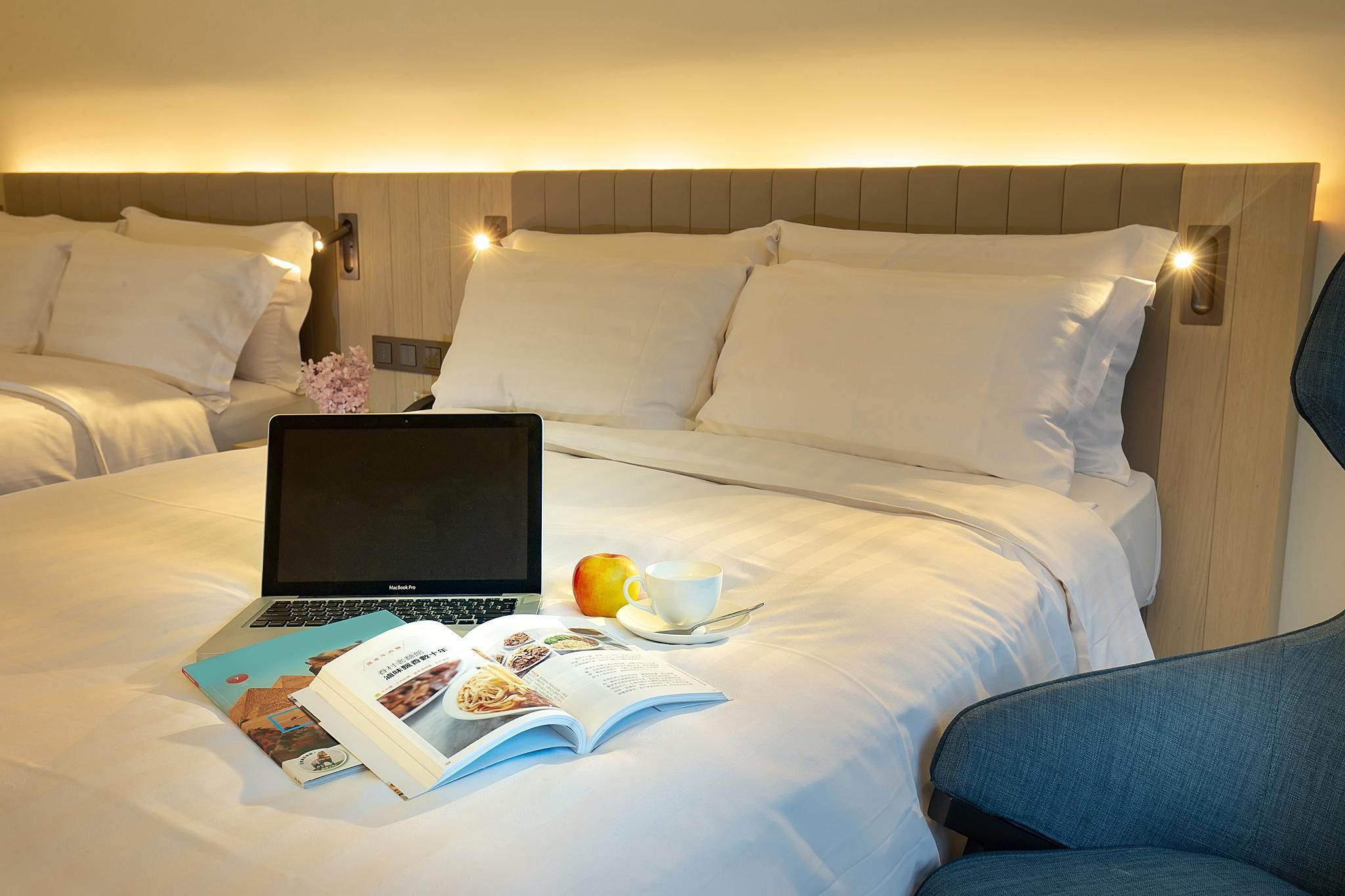 Howard Plaza Hotel Hsinchu Deluxe Quad Room 2