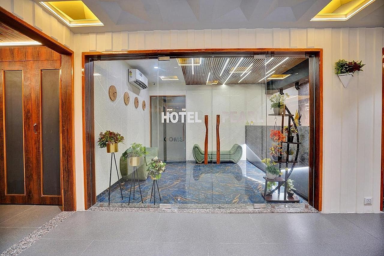 undefined Hotel Pearl Residency 6