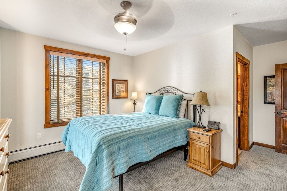 Condo, 4 Bedrooms