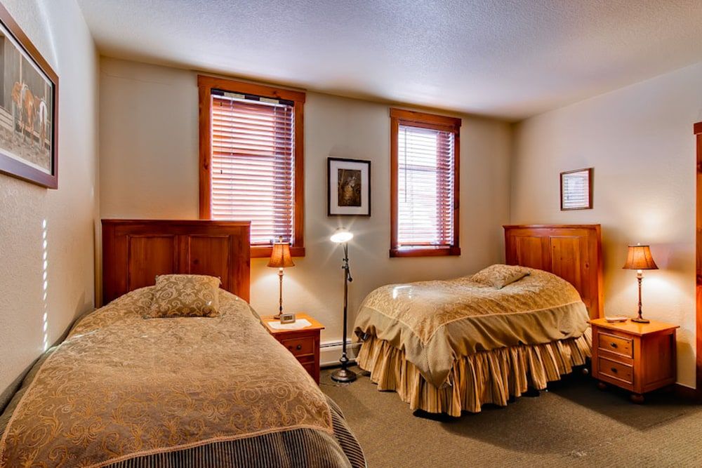Condo, 3 Bedrooms