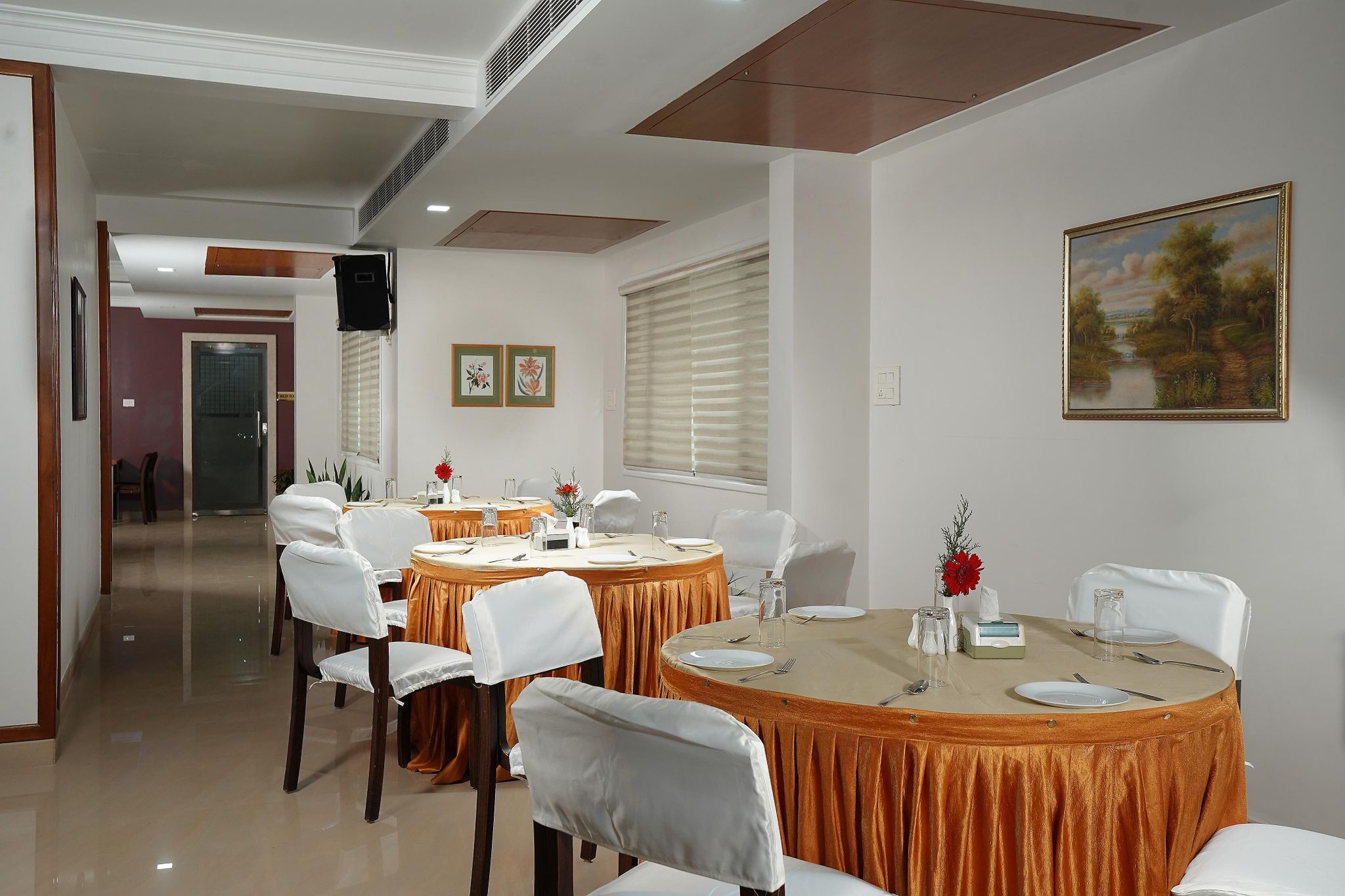 Food & Dining