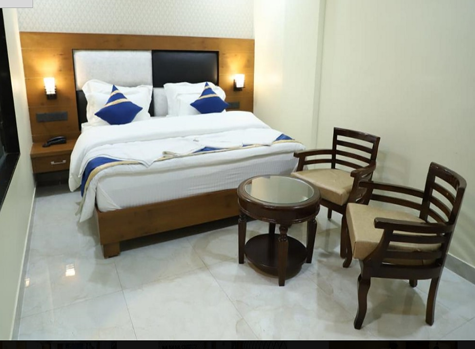 Hotel Grand Singhania Standard Room 4