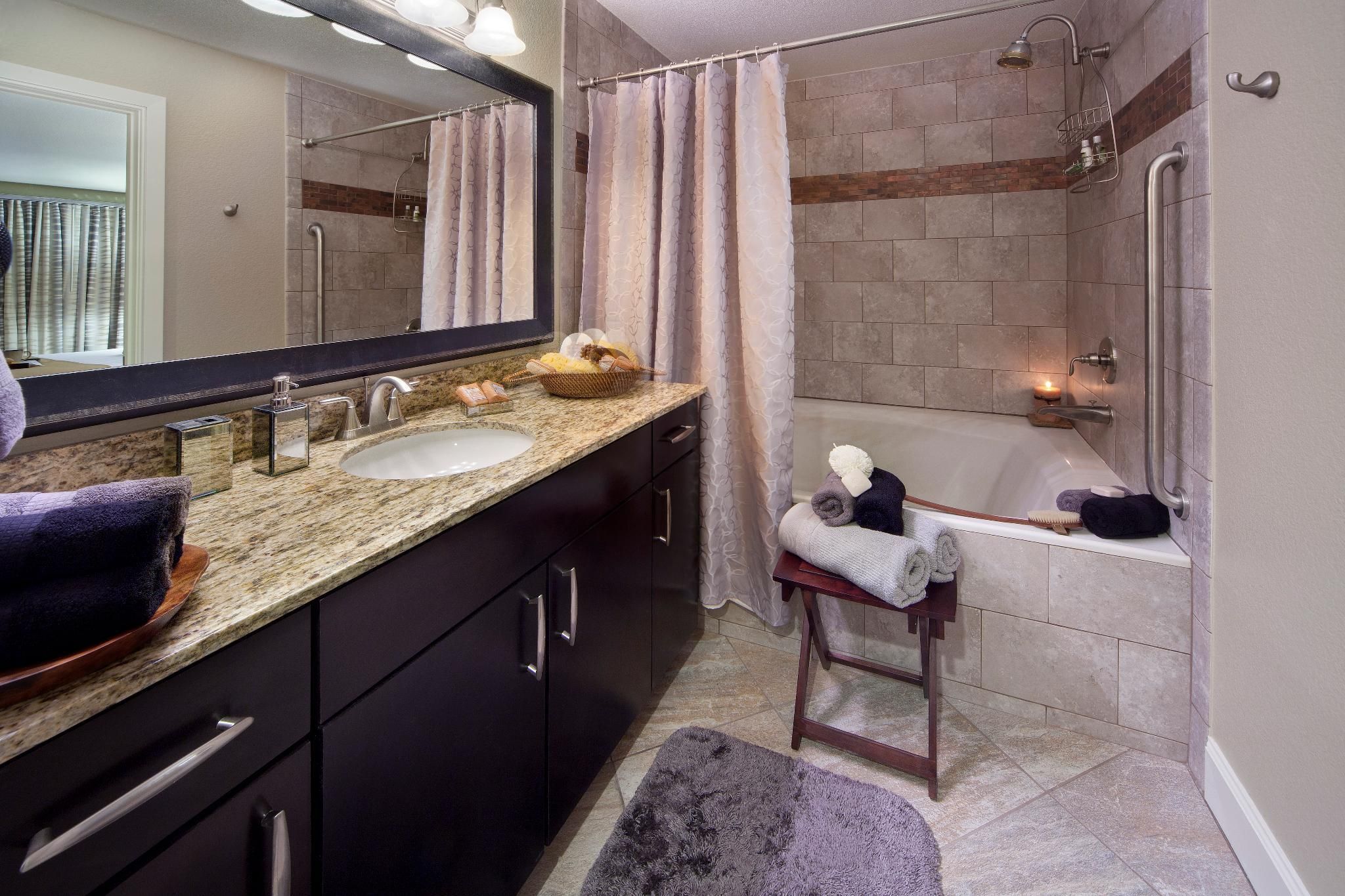 1 Bedroom Suite 1 King