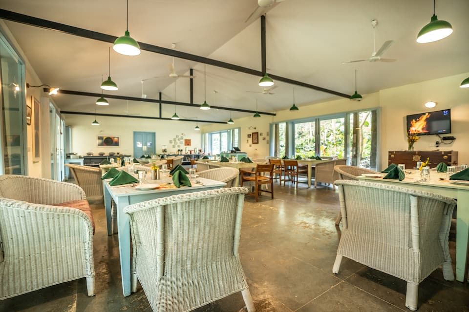 Food & Dining