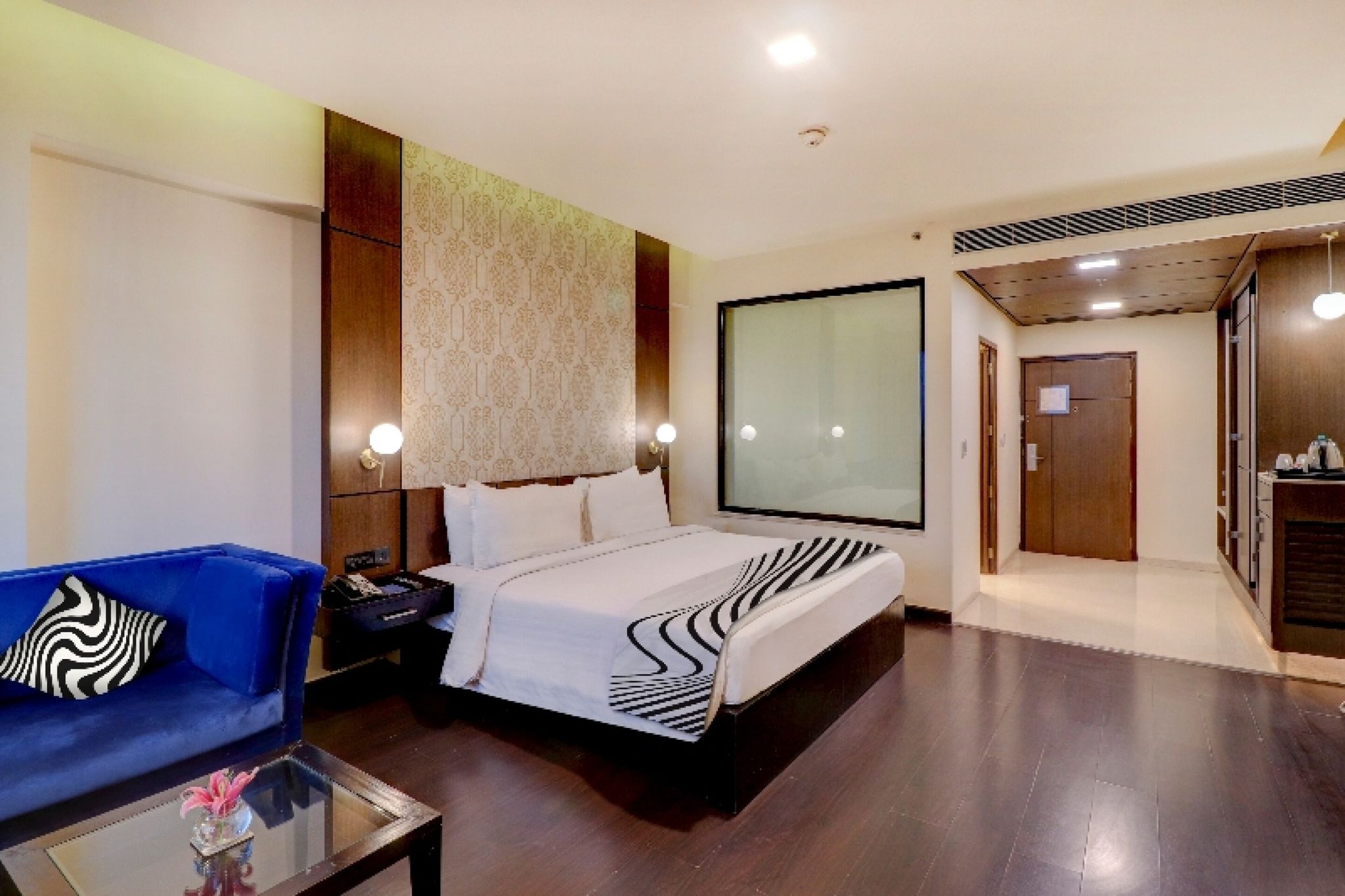 Sunday Hotel Jaipur Deluxe Room 10