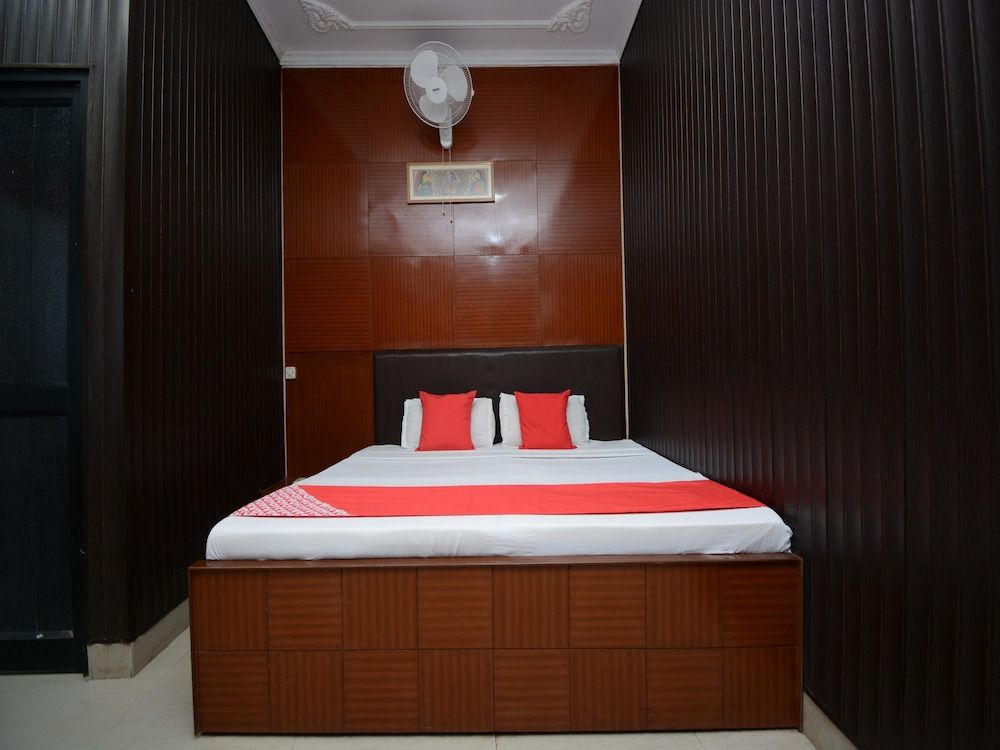 undefined OYO 36054 Nanda Lodge 10