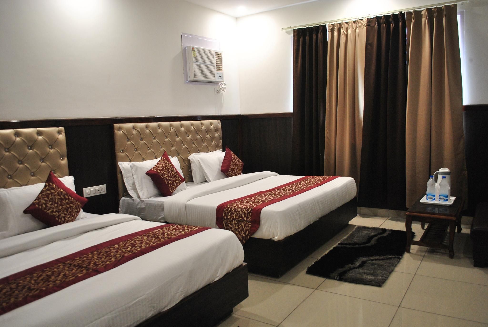 Family Room with Banganga or Helipad drop only