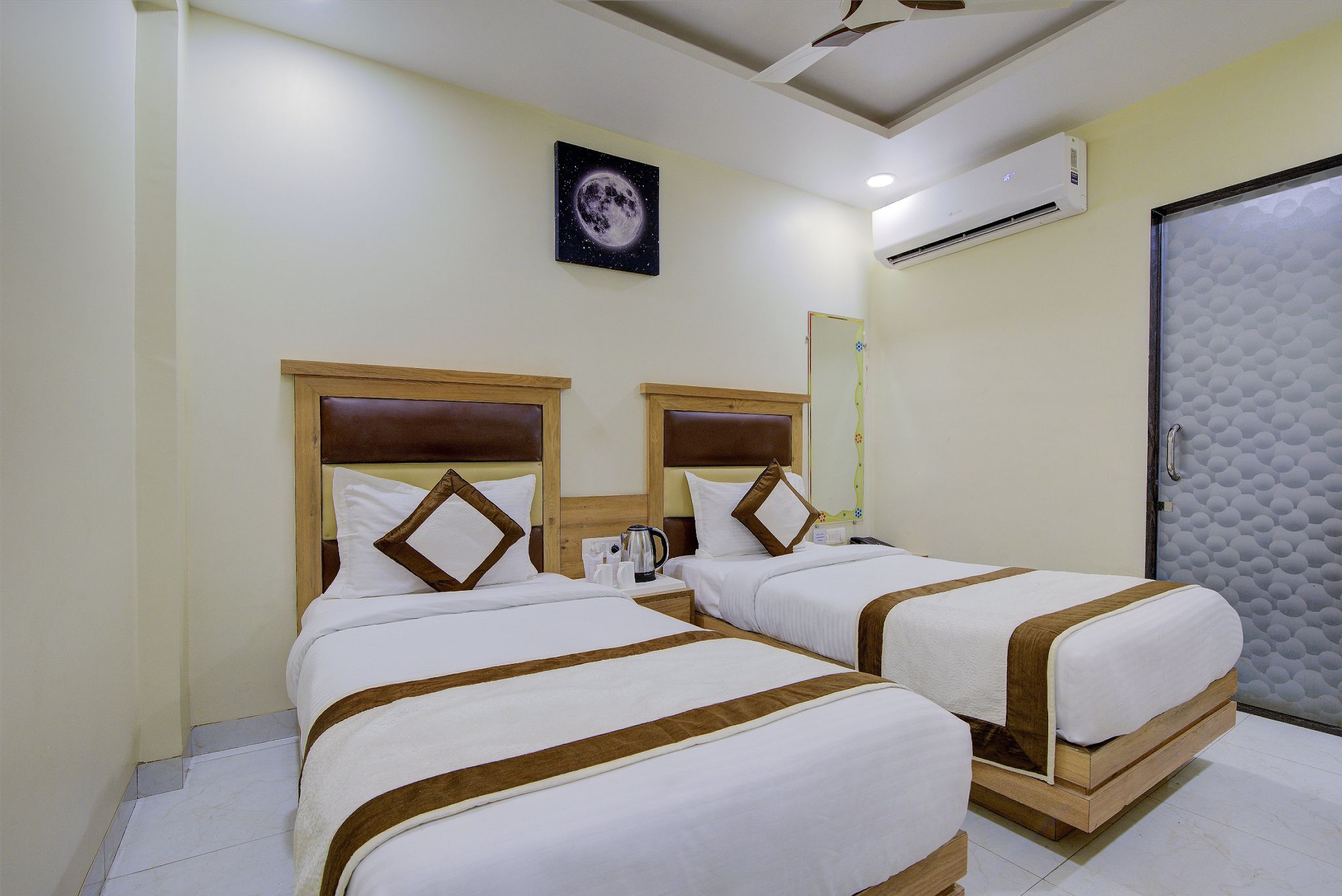 Hotel Amar International Standard Room 10