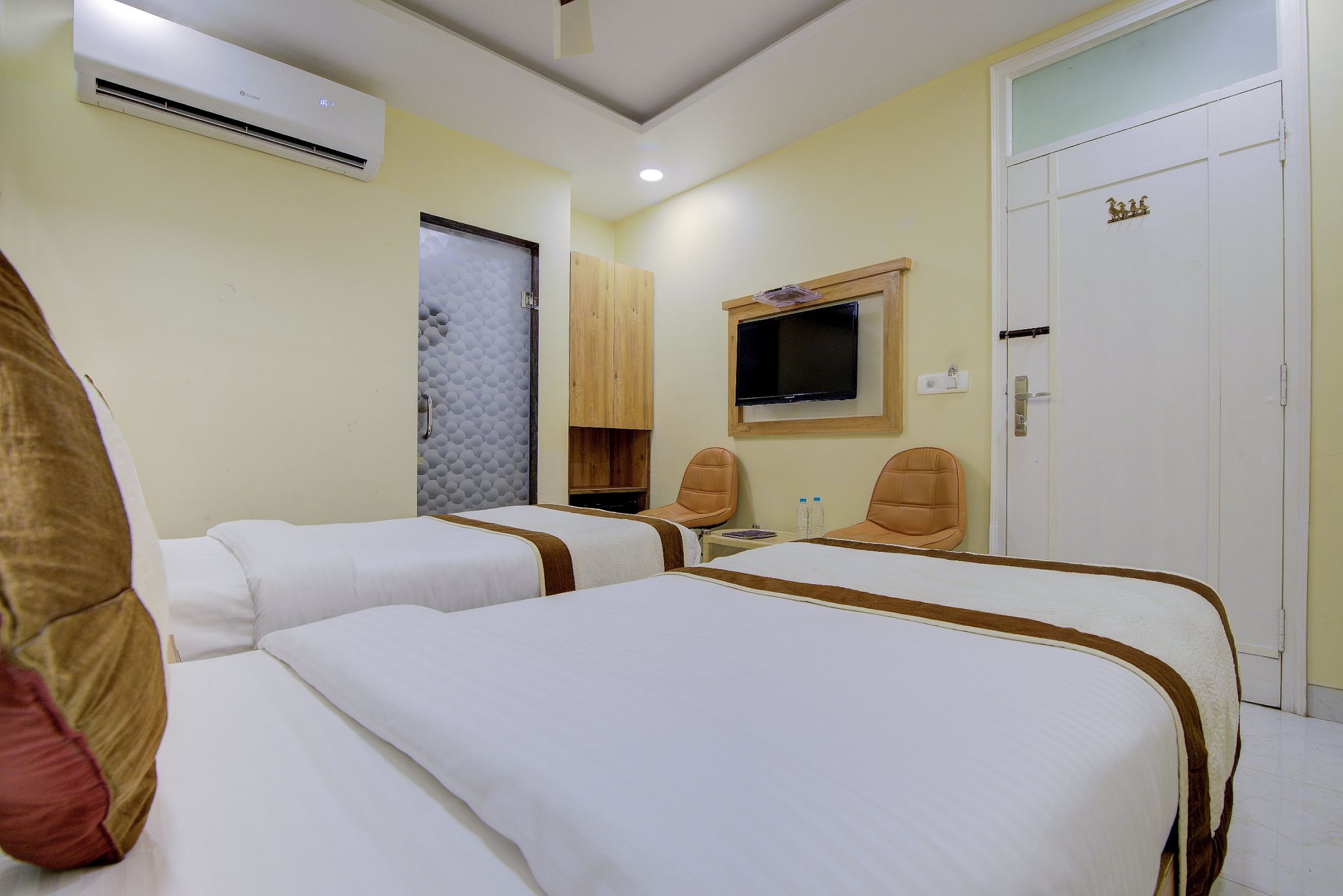 Hotel Amar International Standard Room 7