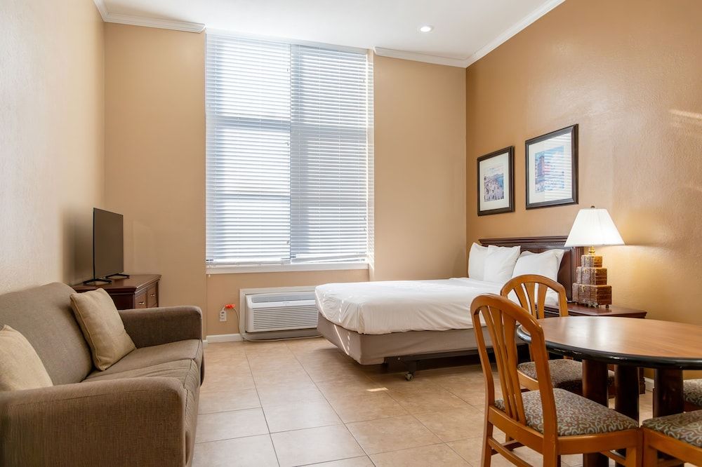 Studio, 1 Queen Bed with Sofa bed