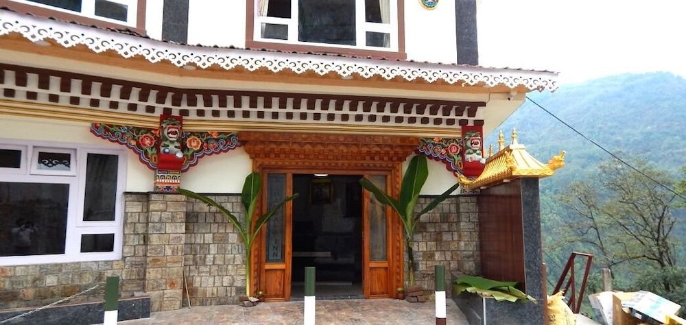 undefined Hotel Shambala Inn 9