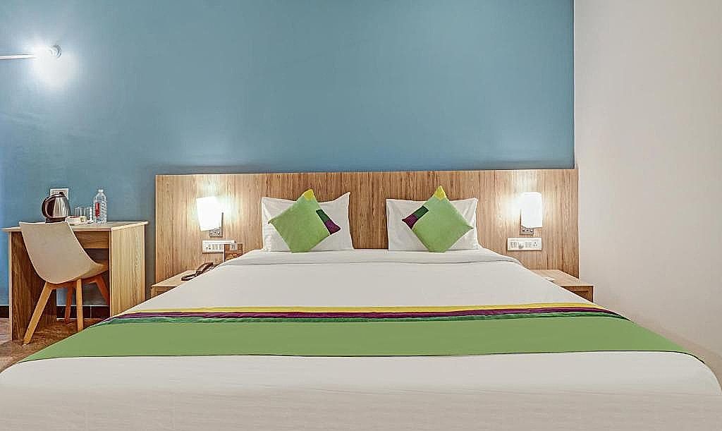 Richmond Residency Deluxe Double Room